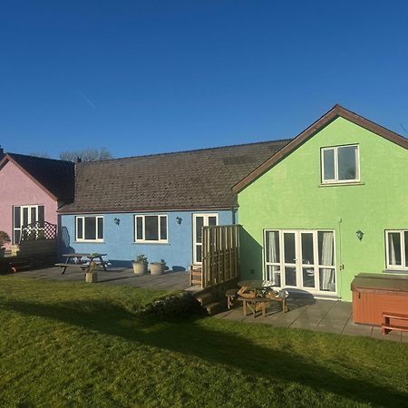 Trenewydd Farm Holiday Cottages Cardigan Zewnętrze zdjęcie