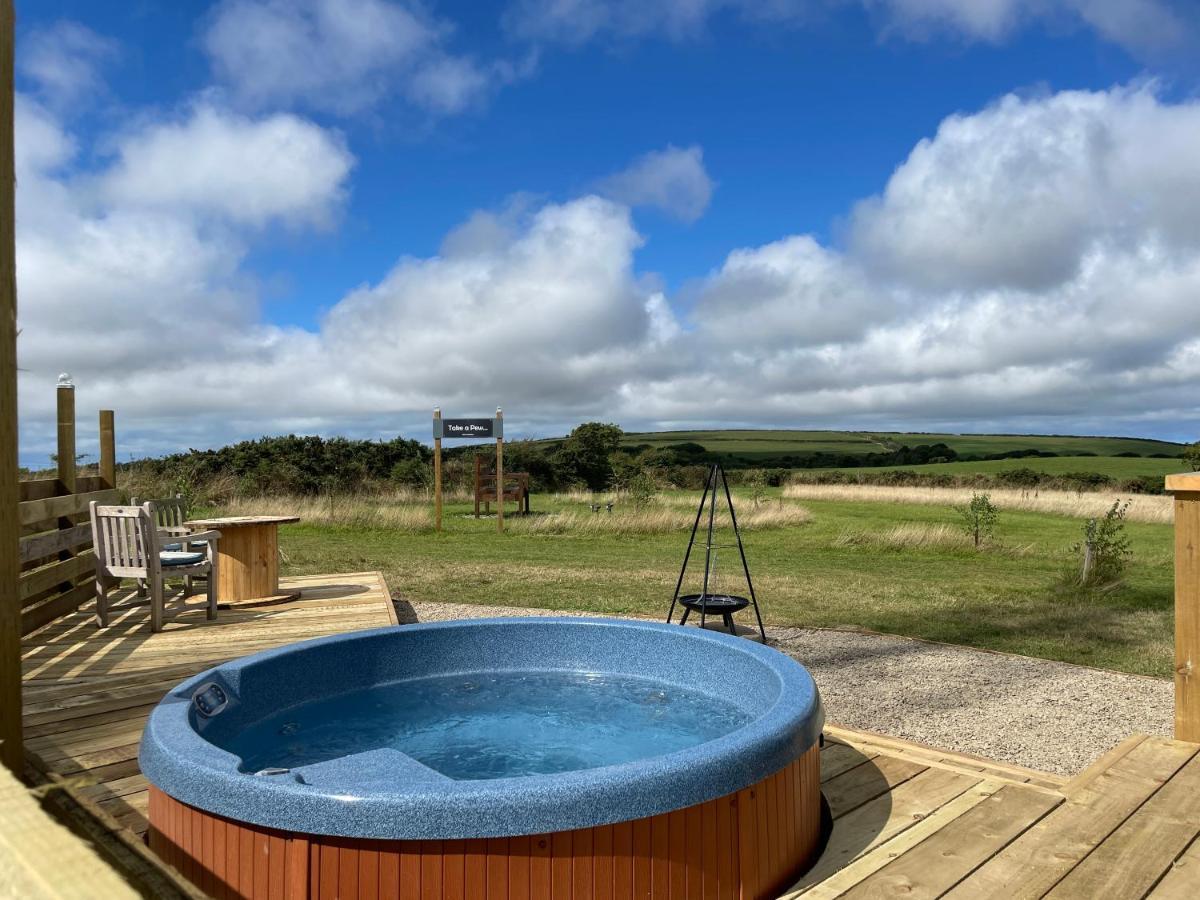 Trenewydd Farm Holiday Cottages Cardigan Zewnętrze zdjęcie