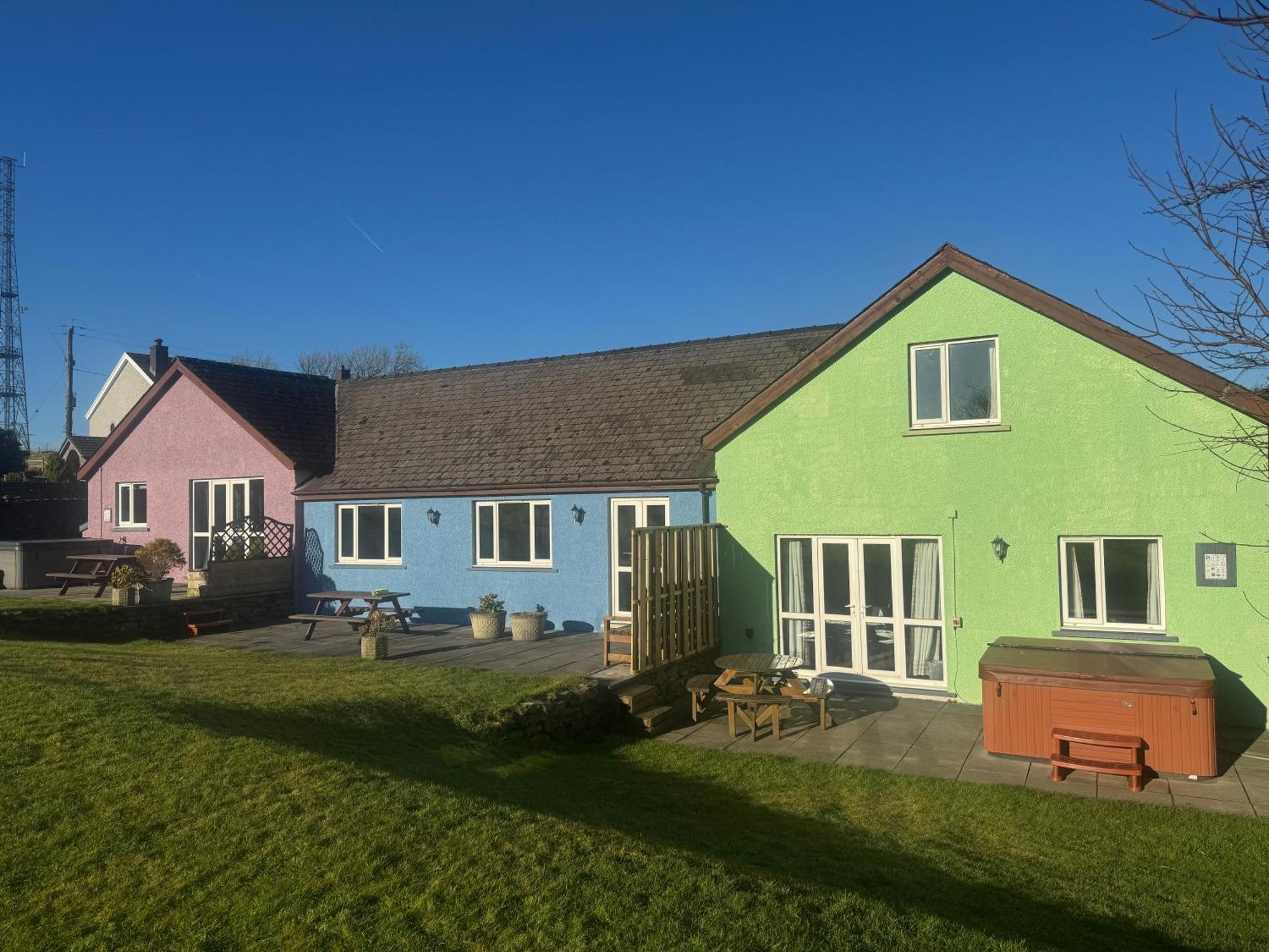 Trenewydd Farm Holiday Cottages Cardigan Zewnętrze zdjęcie
